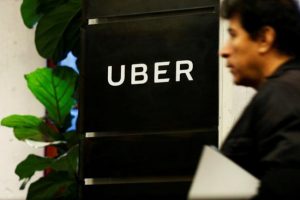 Uber báo lỗ gần 1,1 tỷ USD trong quý III