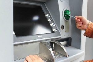 Ngân hàng phải bảo đảm hệ thống ATM hoạt động thông suốt