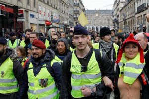 Bạo động lại đe dọa Paris do phong trào “Áo vàng” tăng nhiệt