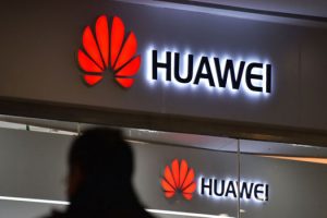 Chứng khoán châu Á phần lớn giảm điểm sau khi Mỹ chính thức buộc tội Huawei