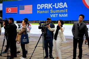 Phóng viên Hội nghị thượng đỉnh Mỹ -Triều được tặng vé máy bay và phòng khách sạn