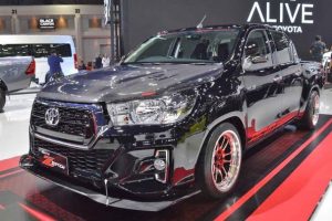 Độc lạ với bản tải Toyota Hilux phiên bản ‘rắn độc’