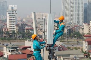 Viettel bắt đầu lắp đặt trạm 5G đầu tiên tại Việt Nam