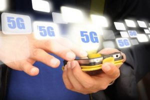 Bộ trưởng Bộ TT&TT ‘thúc’ MobiFone và VinaPhone sớm thử nghiệm 5G