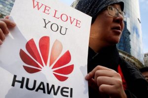 Chính phủ Trung Quốc và Huawei tìm mọi cách trả đũa Mỹ