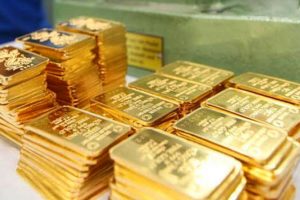 Giá vàng SJC giảm mạnh, ngược chiều vàng thế giới