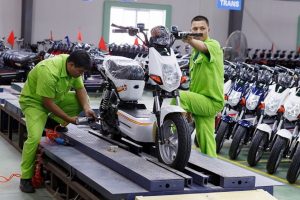 Xe máy điện Việt Nam cạnh tranh với hàng ngoại