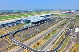 Bộ GTVT cảnh cáo 2 nhà thầu sửa chữa đường băng sân bay Nội Bài