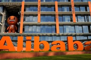 Bất chấp căng thẳng thương mại, Alibaba vươn lên thành công ty giá trị nhất châu Á