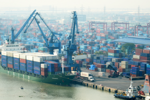 Xuất khẩu Việt Nam năm 2020: Cạnh tranh khốc liệt