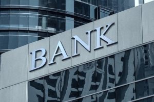NIM ngành ngân hàng tăng tiếp trong năm 2020
