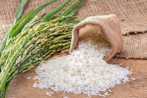 Giá gạo hôm nay 29/3: Tăng mạnh trong nước