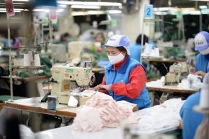 Covid-19 khiến 5 triệu lao động Việt Nam thất nghiệp, tạm nghỉ việc