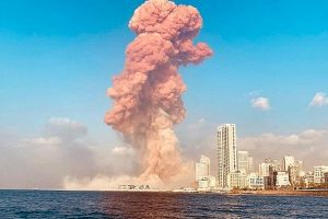 Thế giới tuần qua: Nổ hoá chất kinh hoàng tại Beirut, cháy rừng ở Pháp thiêu rụi hơn 1.000ha hoa màu