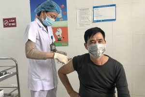 Hơn 58.400 người Việt đã tiêm ngừa COVID