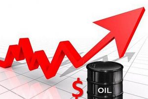 Giá xăng dầu hôm nay 24/4/2021: Dầu Brent lên mức 66 USD