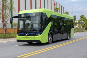 Chính phủ đồng ý để TP. HCM tự quyết thí điểm xe buýt điện của Vingroup