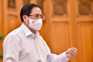 Thủ tướng Phạm Minh Chính chỉ đạo phải khẩn trương mua vaccine phòng COVID-19