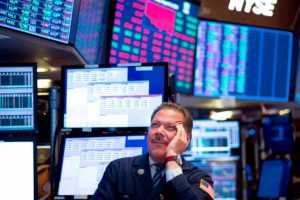 Nasdaq tăng nhẹ, Dow Jones quay đầu giảm điểm phiên 7/6/2021