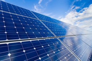 Tài chính tuần qua: Licogi 13 thoái sạch vốn dự án điện mặt trời, Vinhomes bán cổ phiếu quỹ