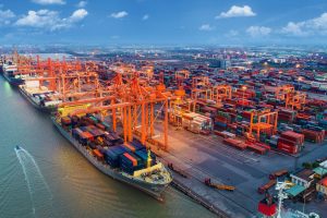 Lượng hàng container qua cảng biển Việt Nam tăng 18%