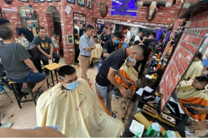 Hà Nội: Các dịch vụ cắt tóc, gội đầu, giao hàng công nghệ được hoạt động trở lại