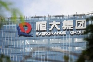 Evergrande khó bề trả nợ, thị trường trái phiếu Trung Quốc ‘chao đảo’
