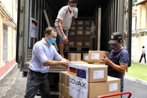 Việt Nam nhận 850.000 nghìn liều vaccine AstraZeneca do Đức viện trợ