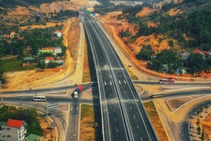 Đường cao tốc Bắc – Nam: 1 dự án chậm tiến độ, 24 nhà thầu bị xử lý