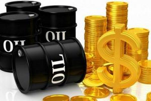 Giá xăng dầu hôm nay 25/10/2021: Giữ vững đà tăng, thiết lập đỉnh mới