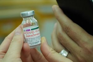 Khẩn trương thực hiện mua vaccine do AstraZeneca sản xuất của Chính phủ Hungary.