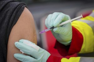 Vaccine giảm 40% nguy cơ lây nhiễm biến thể Delta