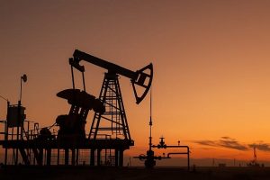 Giá xăng dầu hôm nay 17/11/2021: Dầu Brent tăng mạnh, WTI giảm