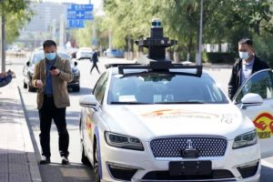 Baidu khởi động robotaxi thu phí sau khi được chấp thuận của chính quyền Bắc Kinh