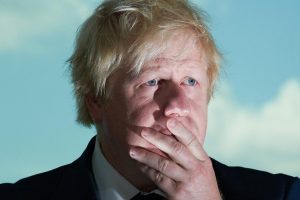 Thủ tướng Anh cảnh báo về ‘làn sóng’ Omicron