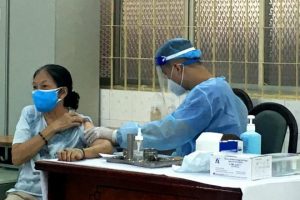 Thành phố Hồ Chí Minh hoàn tất việc tiêm vaccine cho nhóm đối tượng nguy cơ​ trước ngày 20/1