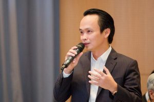 Tài chính tuần qua: Nóng vụ ông Trịnh Văn Quyết ‘bán chui’ cổ phiếu