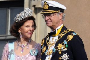 Vua và hoàng hậu Thụy Điển nhiễm Covid-19