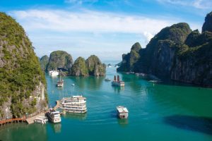 Năm 2022: Quảng Ninh muốn đón 10 triệu lượt khách du lịch, bao gồm 1,5 triệu lượt khách quốc tế