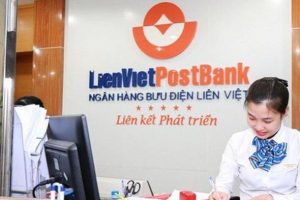 Nhiều lãnh đạo LienVietPostBank đăng ký mua cổ phiếu LPB khi giá đang giảm mạnh