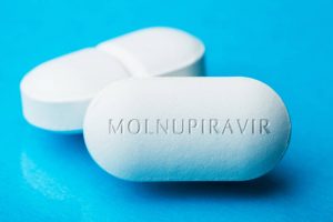 Hà Nội chỉ bán thuốc Molnupiravir theo đơn cho người mắc COVID-19