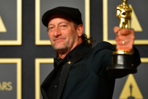 Giải Oscar 2022: Lần đầu tiên vinh danh một nam diễn viên khiếm thính