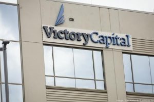 Victory Capital tìm cách thoát án hủy niêm yết, cổ phiếu PTL liên tiếp “lau sàn”