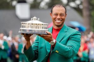 Tay golf huyền thoại Tiger Woods và chặng đường trở thành tỷ phú