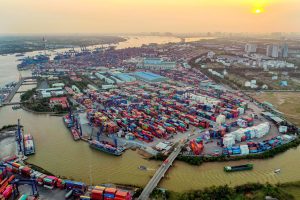 Việt Nam có tiềm năng trở thành trung tâm logistics của vùng