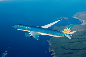 Vietnam Airlines đề xuất miễn 100% thuế BVMT với nhiên liệu bay: Bộ Tài chính nói gì?