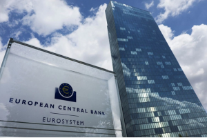 Ngân hàng Trung ương châu Âu nâng lãi suất chưa từng có để chống lạm phát