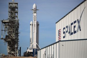 SpaceX sẽ thực hiện 5 chuyến du hành vũ trụ của NASA như một phần của hợp đồng trị giá 1,4 tỷ USD