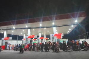 Bộ Công Thương: Hơn 100 cửa hàng xăng dầu đóng cửa ‘không phải là phổ biến’
