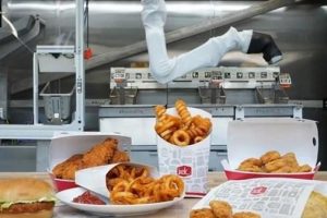 Robot dần thay thế nhân viên phục vụ đồ ăn nhanh tại nhiều chuỗi nhà hàng ở Mỹ